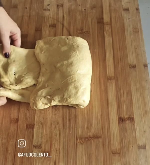 Treccine di Pan Brioche Zucca e Cioccolato🧡🍞 — Passo 3